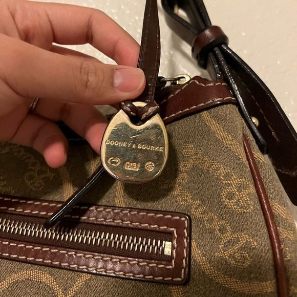 Vintage Dooney & Bourke Purse - Picture 5 of 16